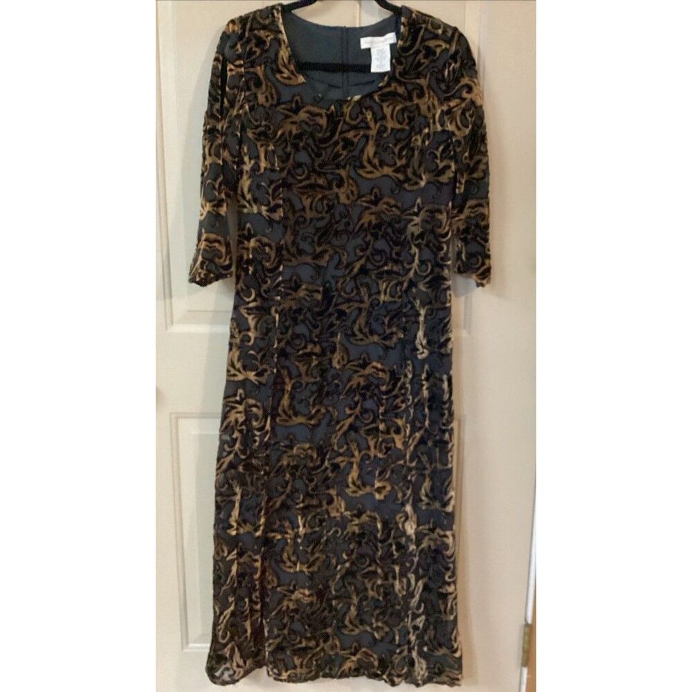 Real Comforts Maxie Burnout Velvet Dress Black & Gold Size 6 Petite